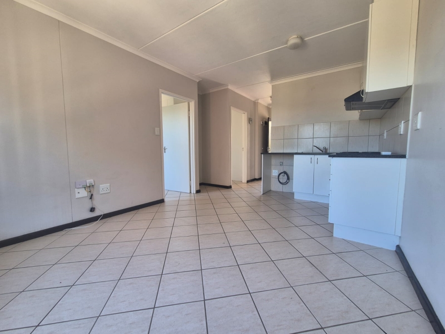 To Let 2 Bedroom Property for Rent in Buh Rein Estate Western Cape